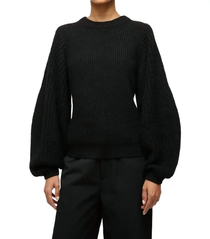 Aura Sweater In Black