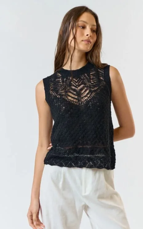 Lalavon- Sleeveless Knit Top